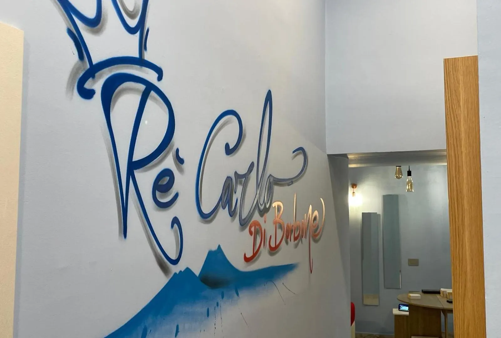 Carlo Di Borbone Apartments - Napoli Chiaia